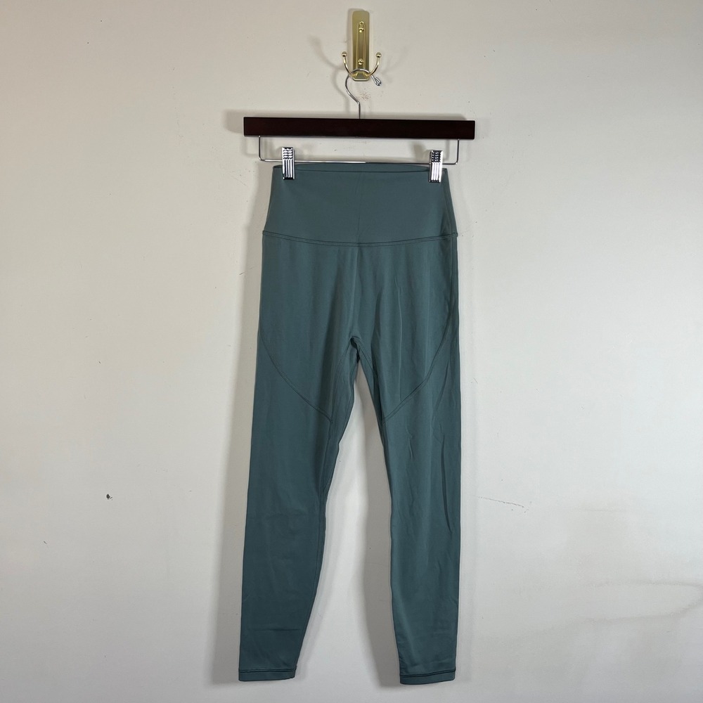 P'tula‎ Leggings Seamless Front Medium Sage Green Athleisure Activewear Granola